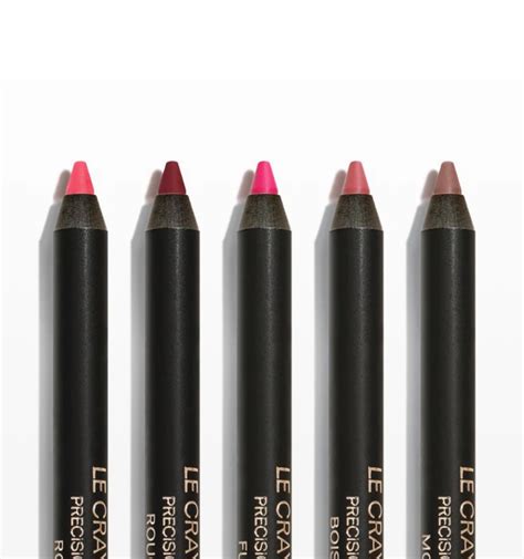 chanel le crayon levres 92|Chanel ombre contour lip crayon.